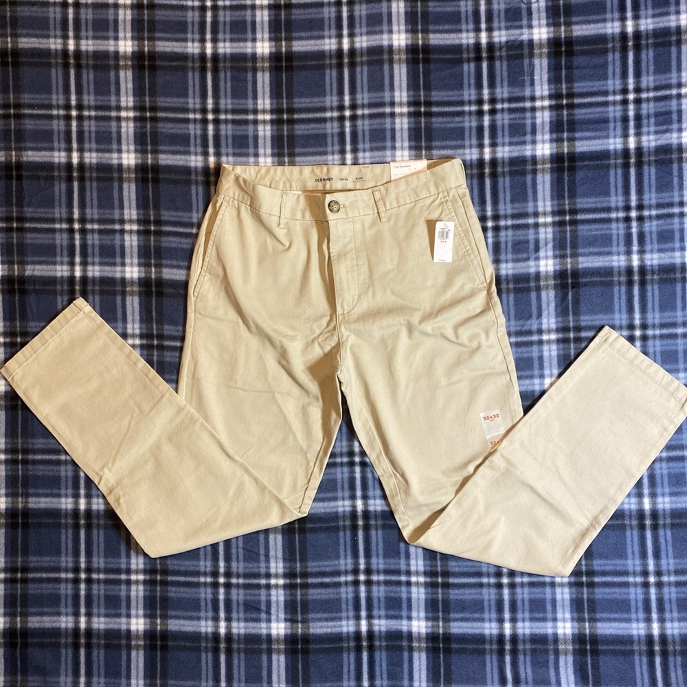 Old Navy Men's Slim Fit Light Khaki Chino Pants 32x32‎ New With Tags